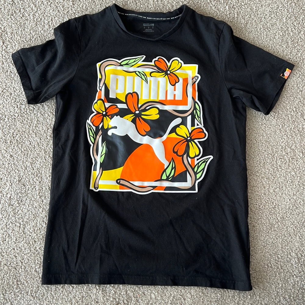 Puma womens size S black tshirt